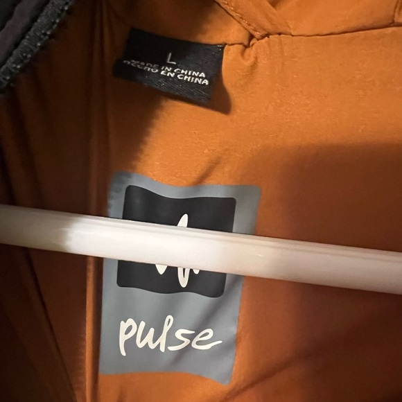 Pulse Puffer Jacket - Picture 2 of 5